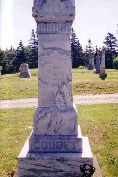 Tombstone of Capt. John Edwin and Ida May Goudey
